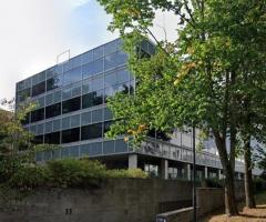 Participation dans une holding - Plateforme d'investissement IA (basee au Luxembourg)